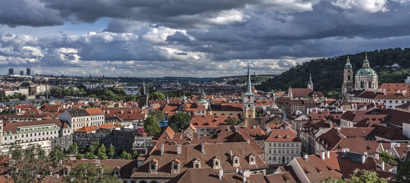 Чехия: крыши Праги