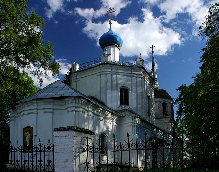Церковь села Прутня под Торжком.