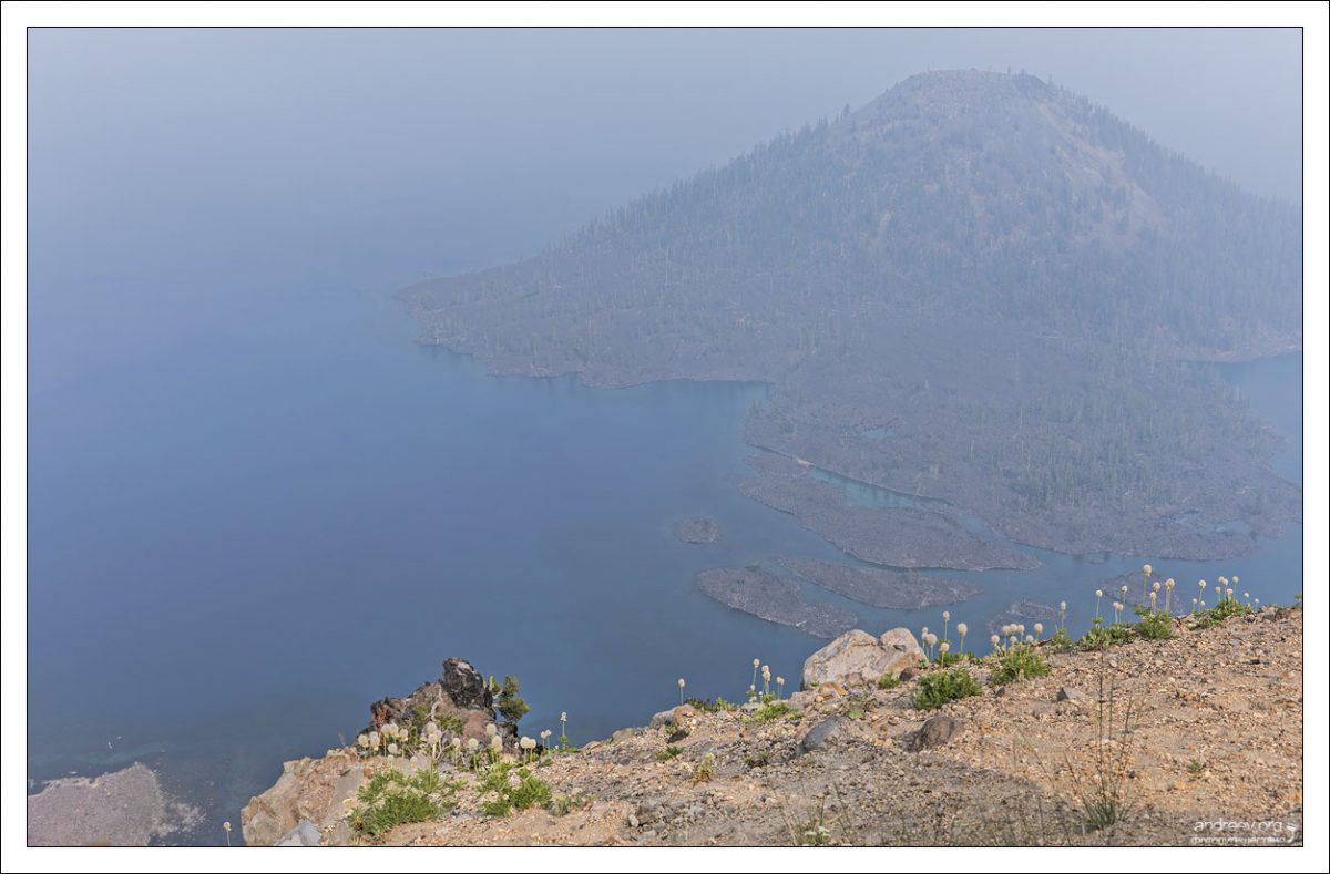 Крейтер (англ. Crater Lake) — вулканическое озеро в США, штат Орегон.