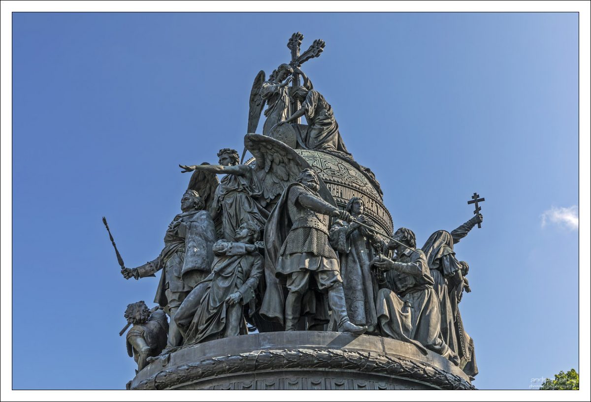 «Тысячелетие России» — монумент, воздвигнутый в Новгороде в 1862 году в честь тысячелетнего юбилея летописного призвания варягов, с которым традиционно связывается начало русской государственности.