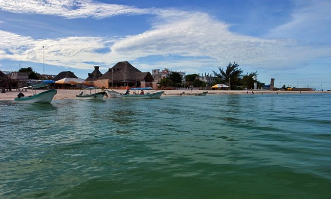 Лодочная стоянка в Селестуне.