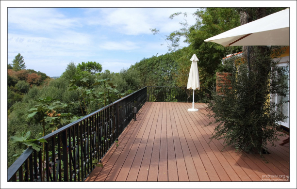 Веранда гостиницы "Casa da Vista".