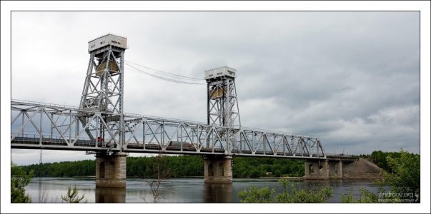 Мост через реку Свирь в районе Лодейного поля.