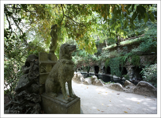 На входе в парк Quinta da Regaleira.