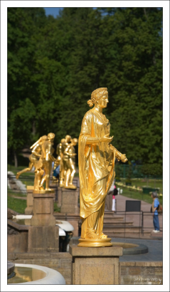 Флора Капитолийская на Большом каскаде. Петергоф.