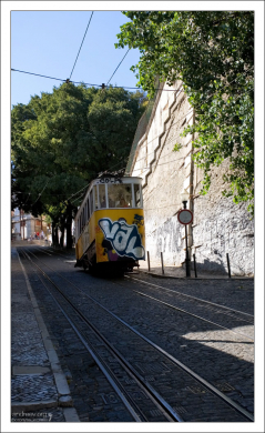 Длина маршрута фуникулера Глория - 265 метров.