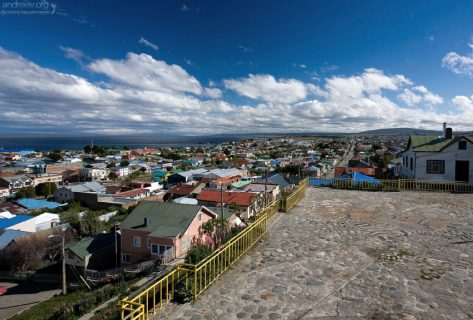 Растянувшийся вдоль Магелланового пролива Пунта-Аренас.