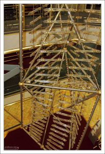 Хрустальные веревочные лестницы на пароме Принцесса Анастасия.