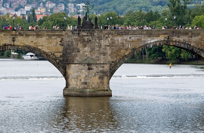 Опоры Карлова моста.