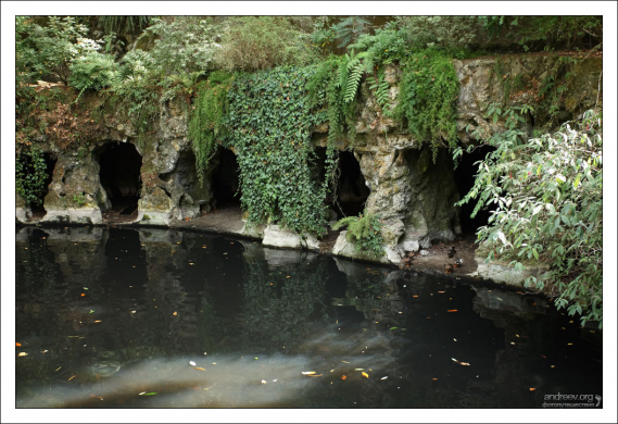 Грот-лабиринт в парке Кинта да Регалейра.