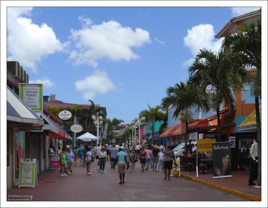 Портовый район столицы Сент-Джонс.