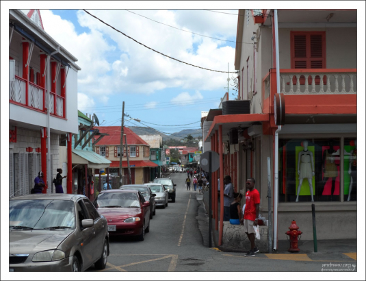 Подавляющее большинство жителей города Сент-Джонс - потомки африканских рабов.