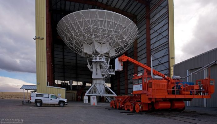 Ангар, где проводится ремонт антенн.