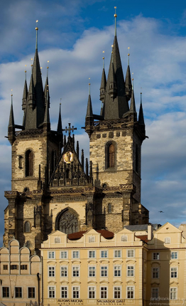 Храм Девы Марии перед Тыном на Староместской площади.