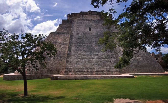 На входе в Ушмаль.