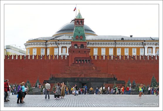 Мавзолей Ленина, третий по счету.