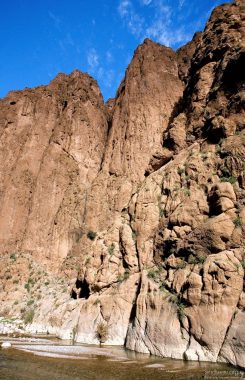 300-метровые стены каньона Todra.