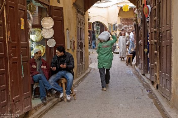 Чуть ли не самая широкая улица в медине Феса.