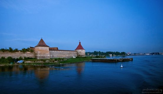 Крепость Орешек. Во время Великой Отечественной войны защитники почти 500 дней обороняли крепость, не давая окончательно отрезать Ленинград от Большой земли. Ладожское озеро.