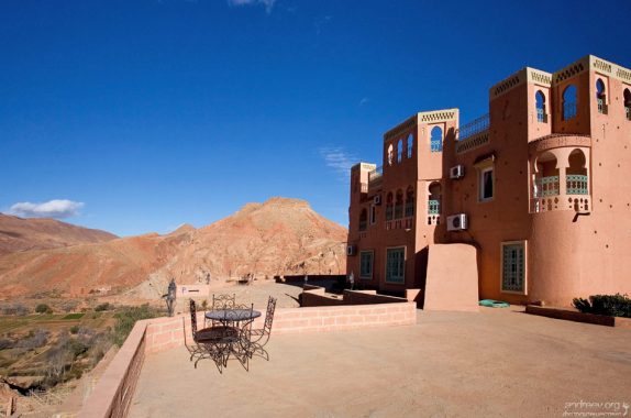 Терраса гостиницы “Kasbah Didis” в ущелье Dades.