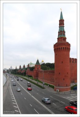 Кремлевская набережная.