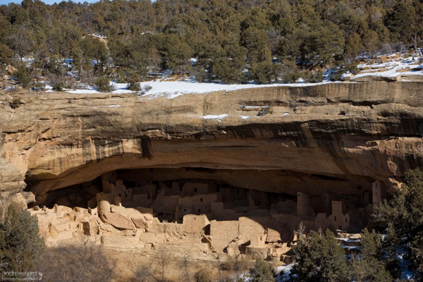 Жилище Cliff Palace состояло из 150 комнат и 23 церемониальных кив.