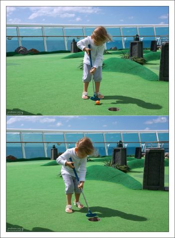 Саша учится играть в мини-гольф.