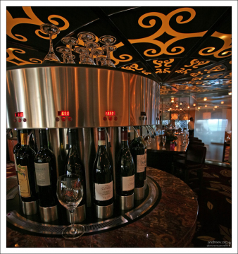 Enomatic - винный автомат.