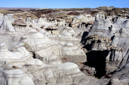 Тропа по дну каньона с худус.