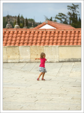 Саша на крыше монастыря Конвенту-де-Кришту.