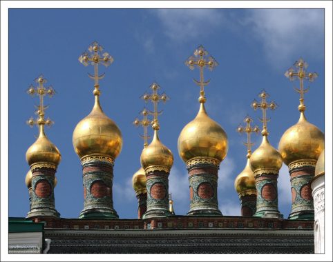 Верхоспасский собор с 11-ю куполами.