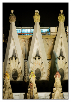 Футуристические формы Храма.