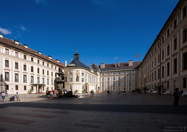 Второй двор Града (16-й век).