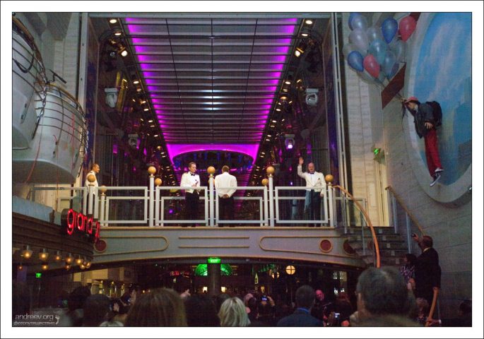 Церемония представления команды.