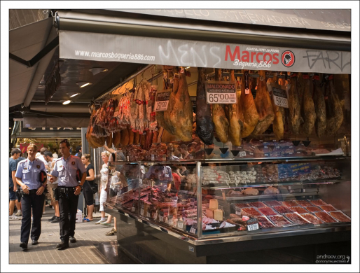 Мясные ряды на рынке Бокерия.