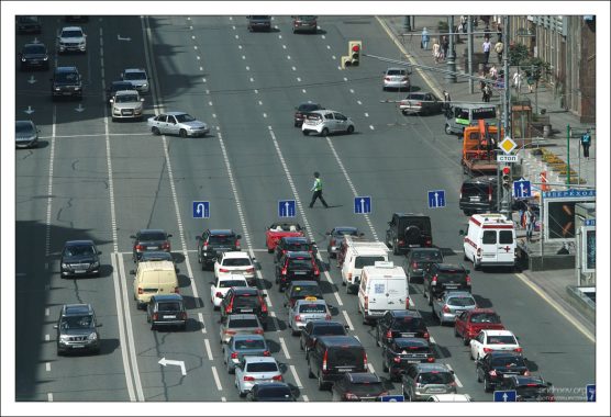 Регулировщик на Тверской улице.