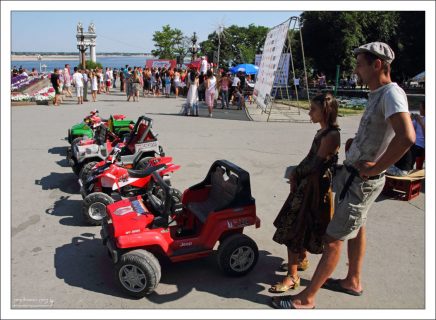 Прокат "джипов".