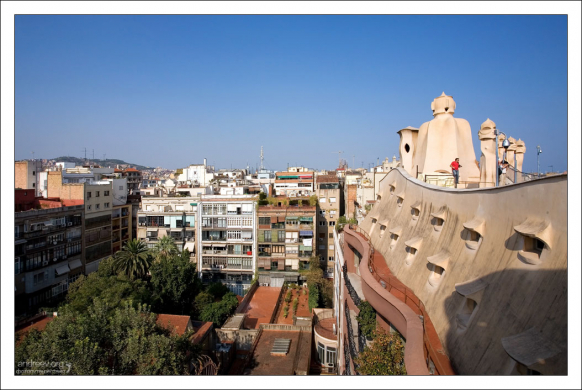 Волнистые формы Дома Милá (Casa Mila).