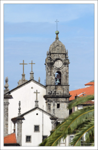 Колокольня церкви Igreja de Nossa Senhora da Vitória.