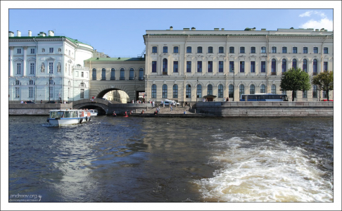 Выход в Неву.