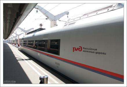 Головной вагон высокоскоростного поезда Сапсан.