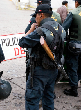 Волнения, волнения… Лучше послушать Рикки Мартина!