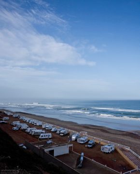 Парковка для RV в Сиди-Ифни.