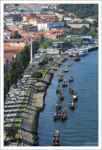 Прогулочная набережная вдоль левого берега Дору.