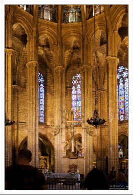 Капеллы в Соборе Святой Евлалии. La Catedral de la Santa Cruz y Santa Eulalia.