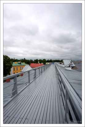 Экскурсионный маршрут "Невская панорама" по верхней площадке Невской куртины Петропавловской крепости.