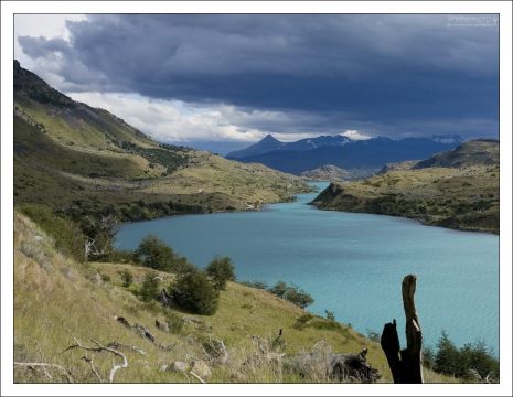 Исток озера Pehoe.