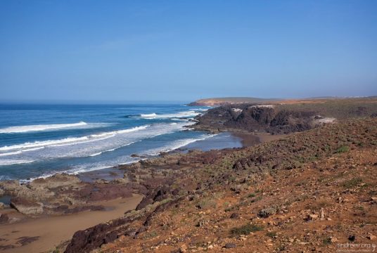 Изгибы атлантического побережья на подъезде к Агадиру.