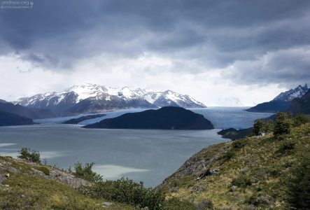Ледник Grey является частью Южного Патагонского ледового поля, третьего по величине на Земле, после Антарктики и Гренландии.