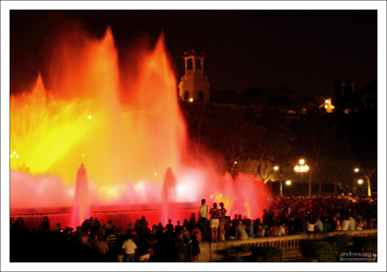 Магический фонтан Монжуика (Fuente mágica de Montjuic).